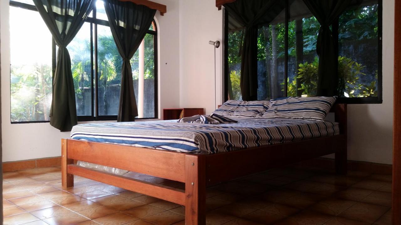 Embassy House Bed and Breakfast Puerto Jiménez Eksteriør billede