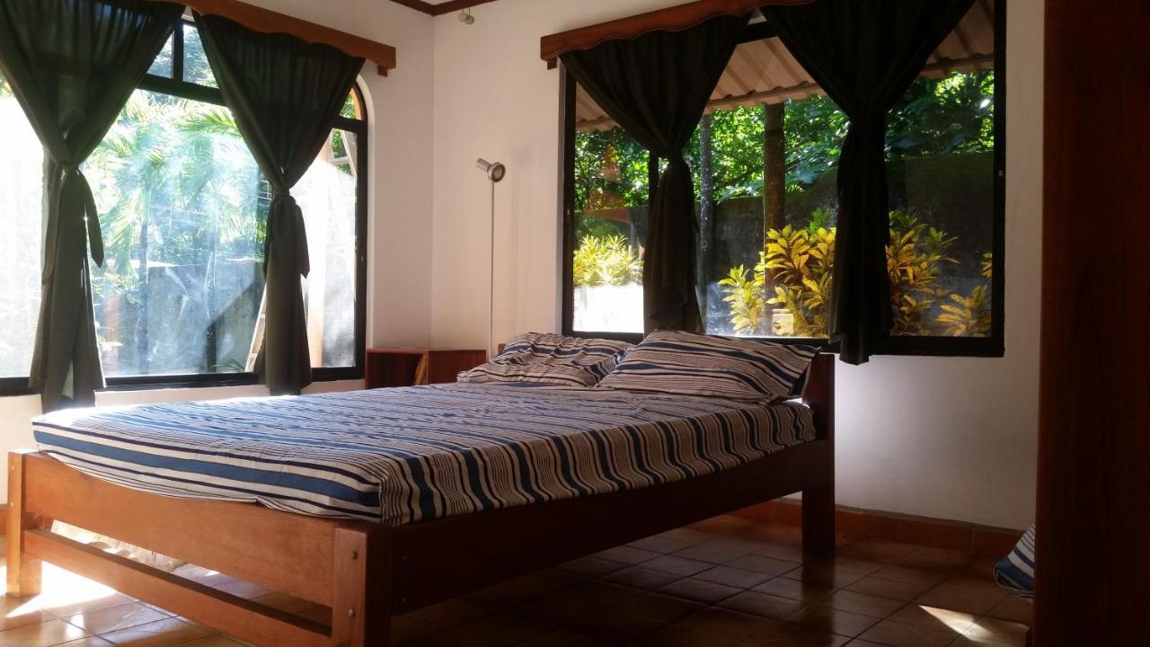 Embassy House Bed and Breakfast Puerto Jiménez Eksteriør billede